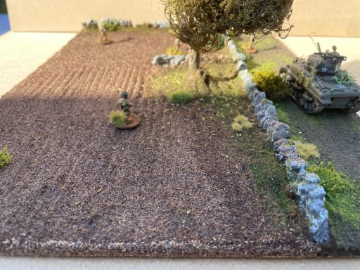 28mm Field Terrain – Handcrafted Countryside Piece Handcrafted Field Terrain – 20–28mm Scale
